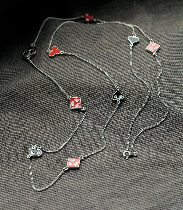 

2019 Fashion Women Jewelry Resin Poker Suit Plum Blossom Square Red Heart Charm Necklace For Women Gifts In Box New Accessories