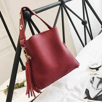 

LJL Fashion Scrub Women Bucket Bag Vintage Tassel Messenger Bag High Quality Retro Shoulder Bag Simple Crossbody Bag Tote(Red)