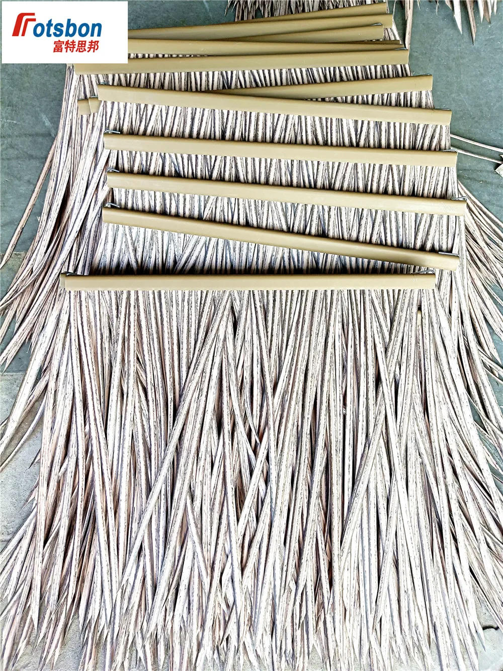 thatch003