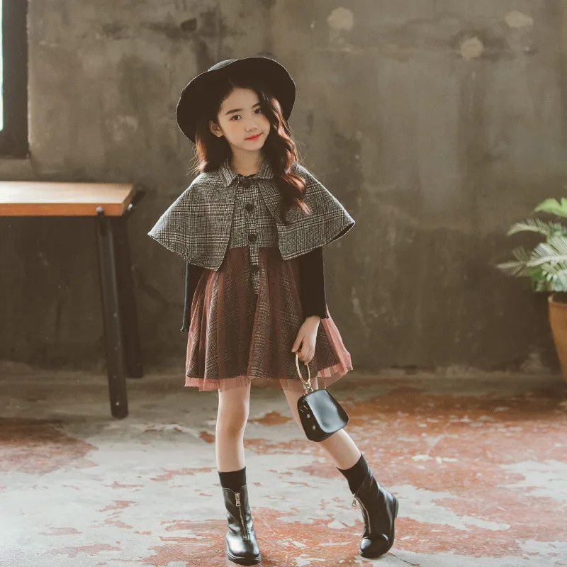 

2018 new children fall winter cape plaid dress girls fine checks long jacketChristmas gift outwear kids vintage clothing