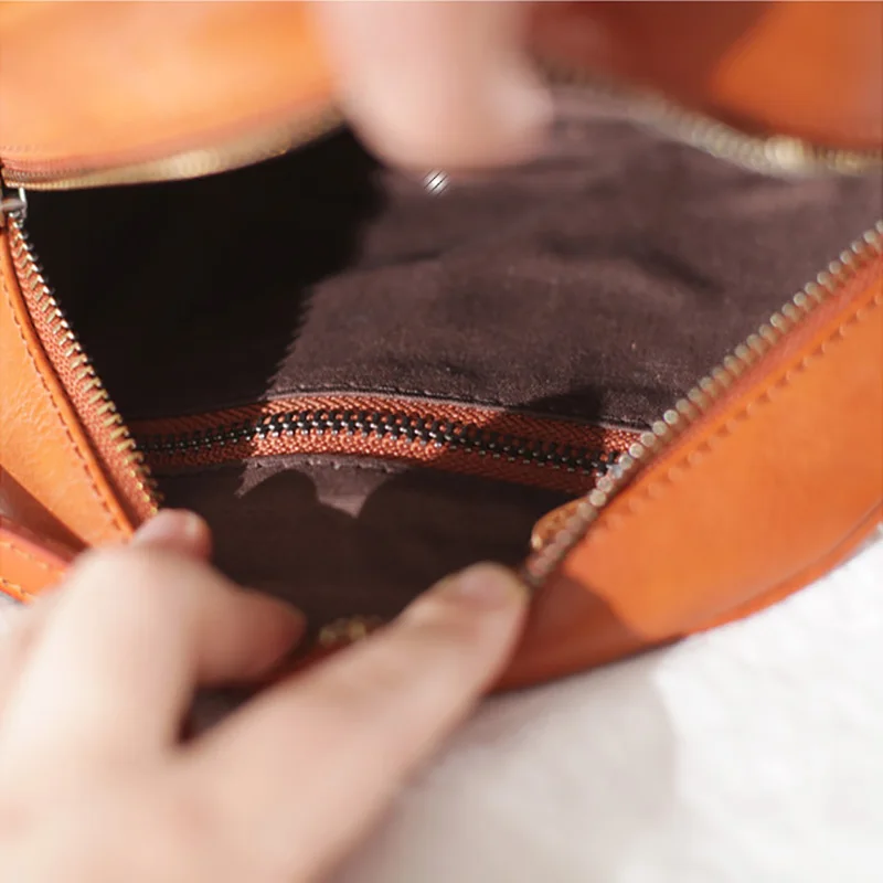 AETOO Vintage cowhide Round bag, cute sprout handmade leather female bag, literary shoulder bag