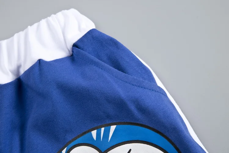 Комплект одежды для малышей; милая детская одежда для мальчиков и девочек с героями мультфильмов; синяя хлопковая футболка+ шорты; костюм для детей; одежда с изображением кота робота
