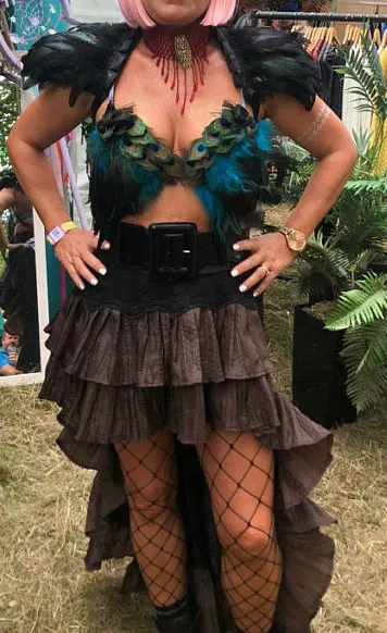 

Costume outfit feather bra and shoulder wrap #BRA19005