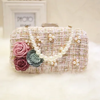 

2019 White Flowers Evening Hand Bag Noble Ladies Pearl Wedding Party Dressed Clutch Bags Rhinestone Luxury Purse bolsos mujer