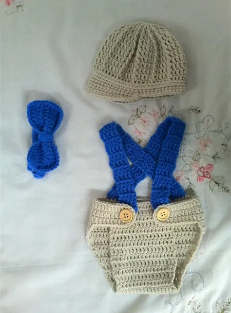 Крючком новорожденного шляпу одежда для маленького мальчика Hat newsboy hat комплект с галстук-бабочка и крышка пеленки для фотосессий для маленьких мальчиков полями