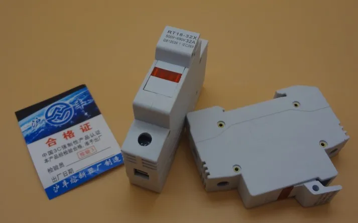 

Fuse base: RT18-32X 32A 500V/690V ( Rail mounted / Suitable for fuses of 10*38 size )