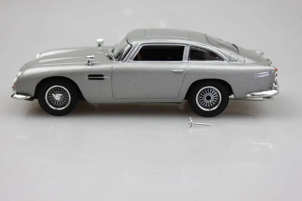 007 UH 1:43 Aston Martin DB5 сплав модели автомобилей Кино издание спортивный автомобиль