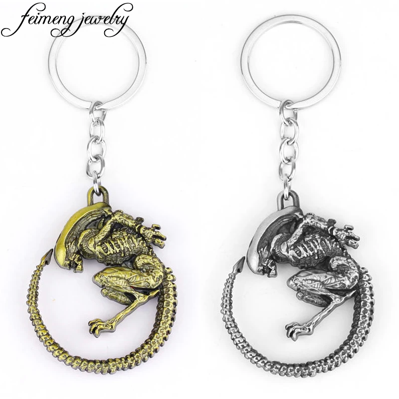 

Popular Game Aliens Predator Key Chain Vintage Bronze AVP Alien Queen Keychain Fashion Metal Alloy Pendant Keyring For Fans