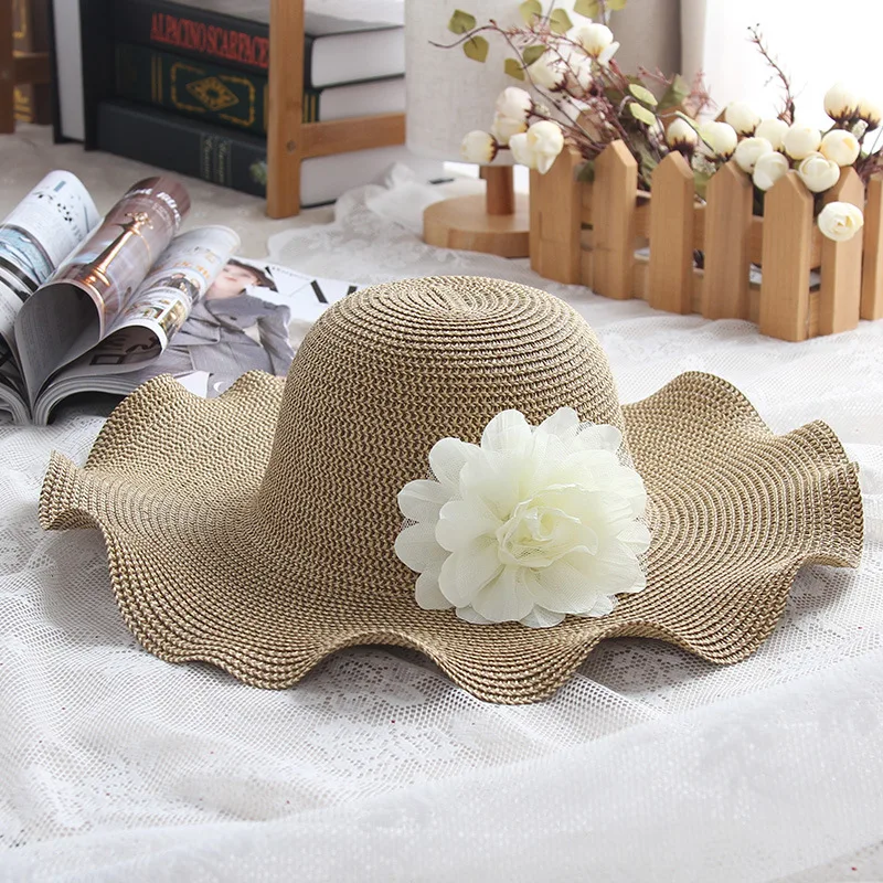 Летняя Корейская версия травяная шляпа деревянный цветок уха волнистый боковой козырек большой вдоль праздник Пляж солнцезащитный крем для женщин шляпа женская шапка