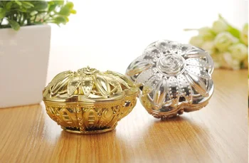 

European hollowed-out plastic candy box creative wedding favor box gold silver wedding supplies 300pcs wen6857