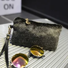 2017 new spring plush luxury handbags women bags designer hand held coin purse rabbit hair mini