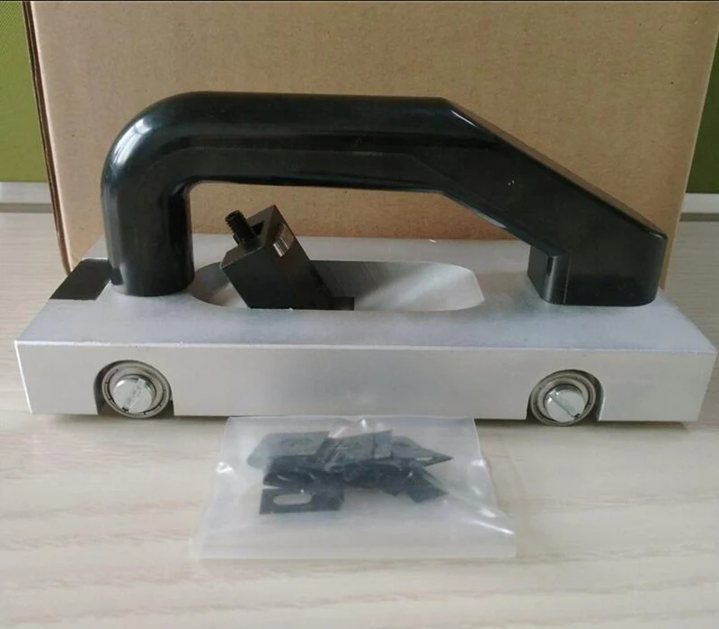 

Aluminum Vinyl Floor Welding Wheeled Groover Grooving Slotting Tool Plastic Floor Mounting Tool with 10pcs Blade Y