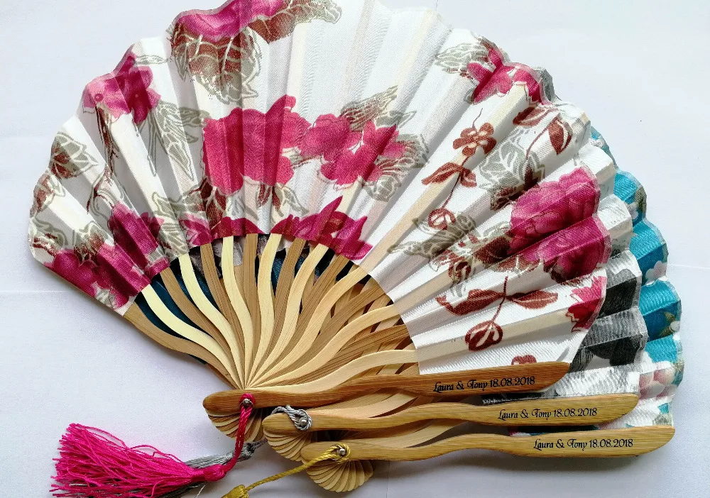100 шт персонализированные/Индивидуальные бамбуковые полиэстер цветы свадебные Китайский Японский складной веер с кисточкой+ печать