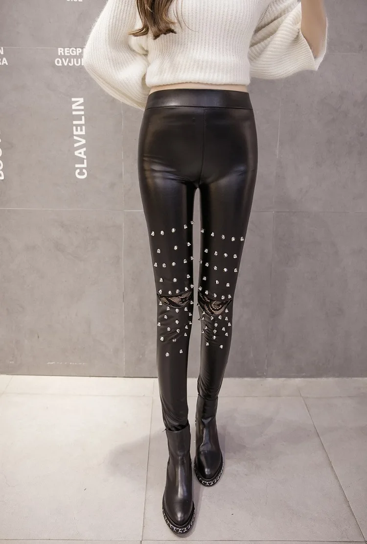 Женские брюки из искусственной кожи, модные кружевные леггинсы в стиле панк-рок с заклепками, облегающие брюки с дырками, вечерние леггинсы из искусственной кожи для ночного клуба