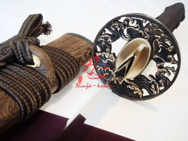

Battle ready japanese samuri katana wave tsuba sword flamy hamon sharpened blade