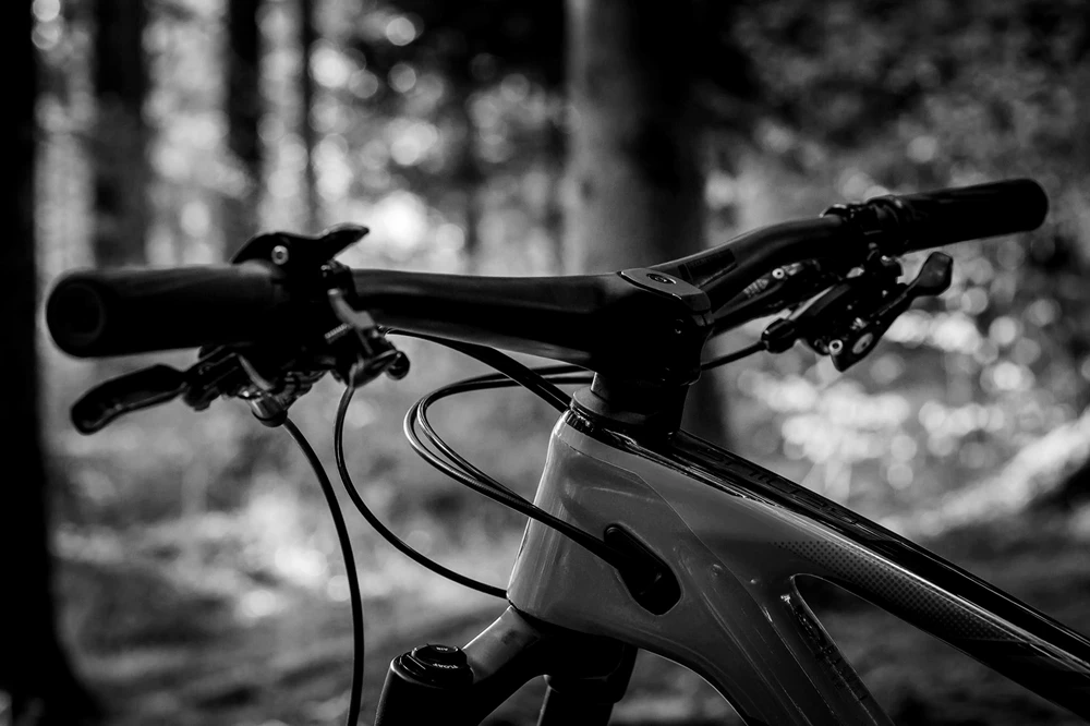 X AUTOHAUX Longueuren Bicyclette Guidon Support Carbone Fibre Modèle Rouge
