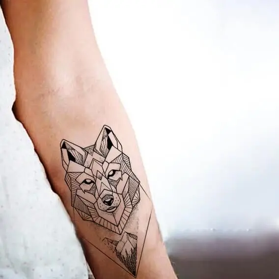 Imperméable Faux Tatouage Temporaire Autocollants Refroidir Gris Géométrique Loup Montagne Forêt Conception Corps Art Make Up