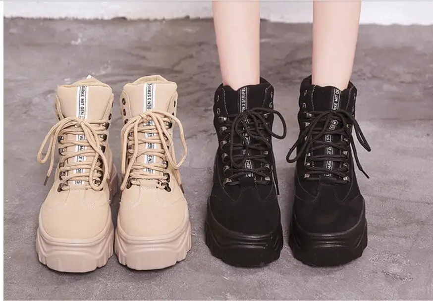 

Short boots, the autumn new winter women's shoes, British wind and velvet Martin boots, autumn and winter.