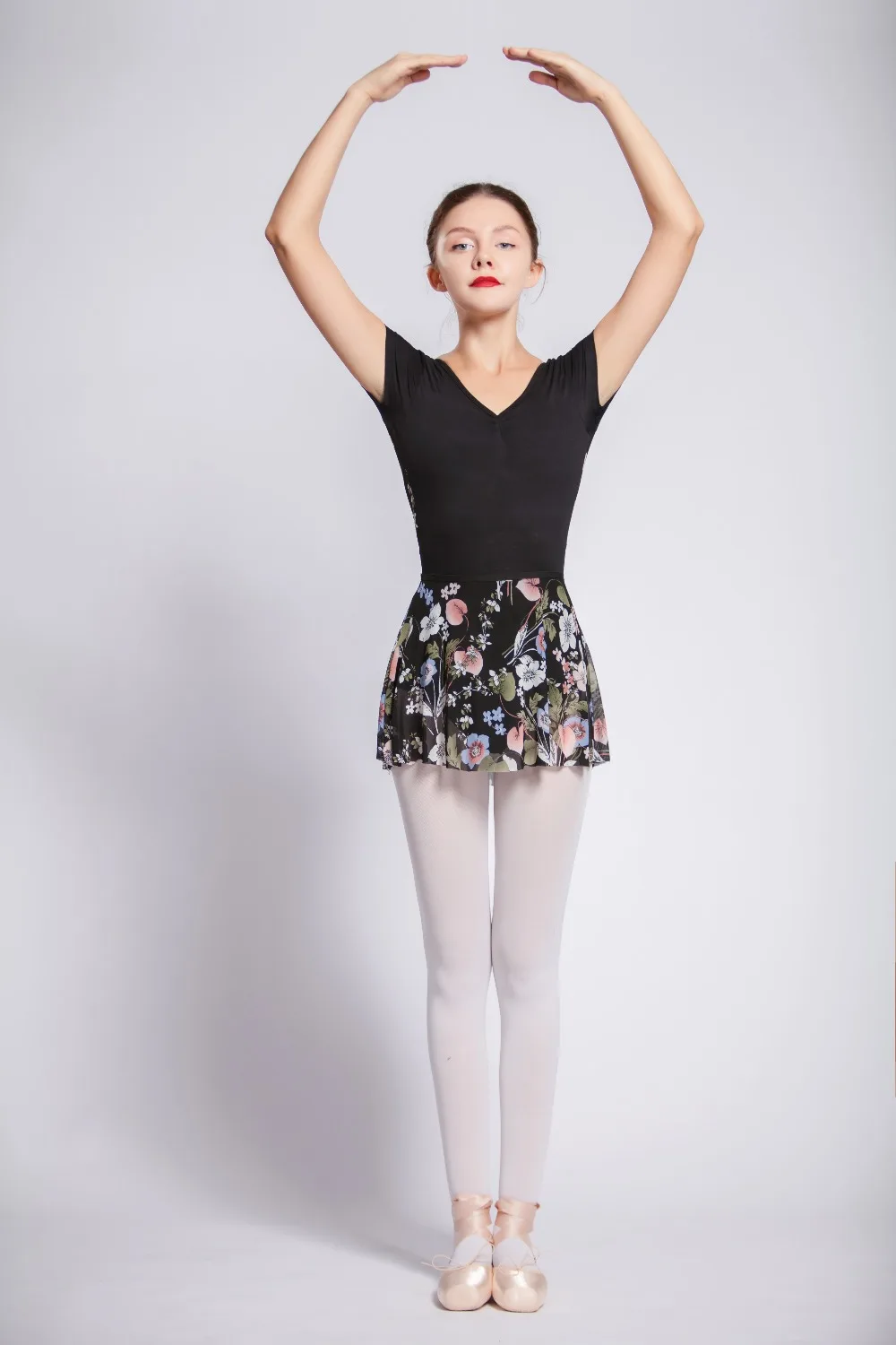 Балетная танцевальная юбка дизайн Высокое качество цветочный сетчатый купальник маленький фартук элегантный тренировочный танцевальный трико с юбкой балет