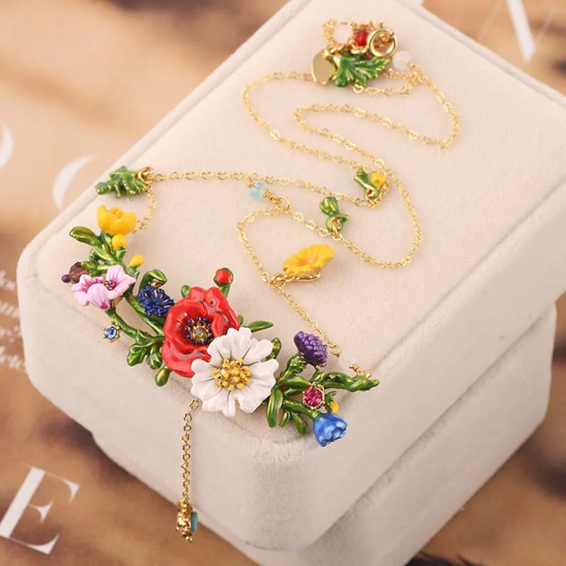 

Fashion is simple and generous Magical Plant Series Daisy Poppies Female Fashion Necklace 50cm