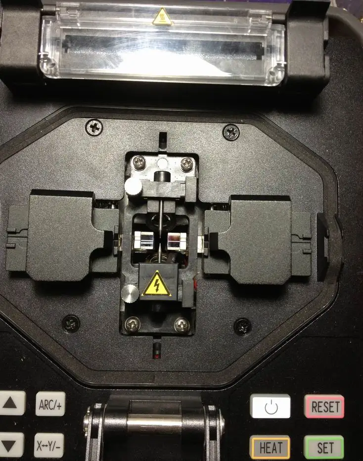 FIXTURE OF 41SHUO FUSION SPLICER AV6471 FOR FTTH CABLE 4