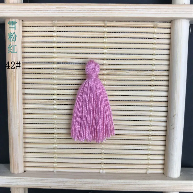 100PCS 3CM Mini Cotton Thread Fabric Tassel DIY Pendant Jewelry Key Making Fringe Trim Craft Tassels Sewing Accessories - Цвет: 42