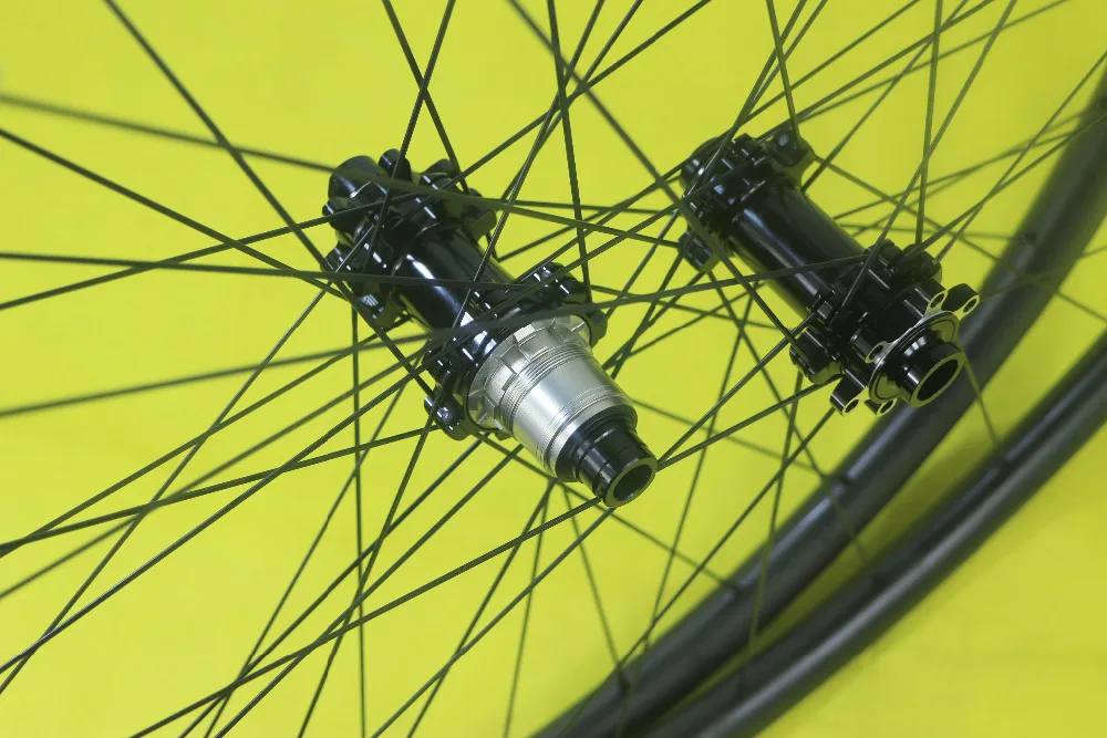Super Light 1260g 29er MTB XC carbon wheelset 28mm width 22mm depth straight pull M32 hubs marathon 29inch tubeless clincher | Спорт и