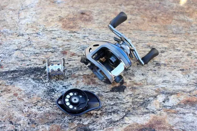 Bait Casting Reel High Speed 6.31 Saltwater Fishing Reel Light Weight LeftRight BlackBlue Aluminium Alloy Jigging Reel (7)