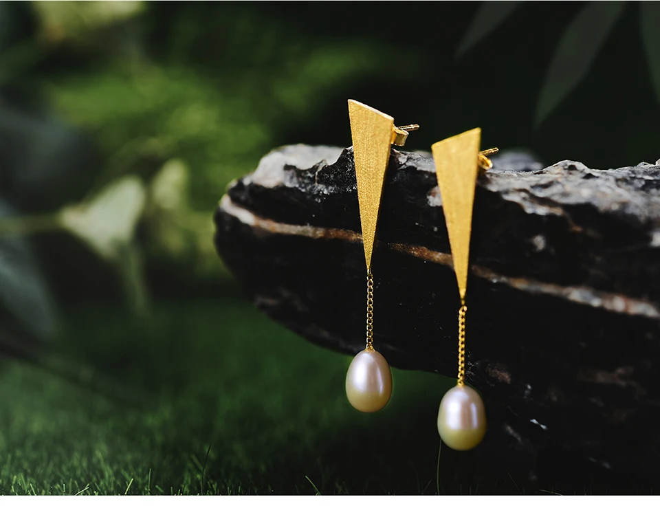 Muduh Collection Real 925 Sterling Silver Natural Pearl Creative Handmade Fine Jewelry Special Triangle Drop Earrings for Women Brincos