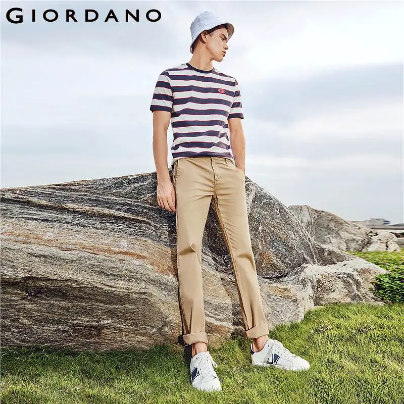 Giordano стрейчевые брюки хаки зауженная версия slim fit,выполнены из хлопка и спандекса,и имеют три цветовых решения