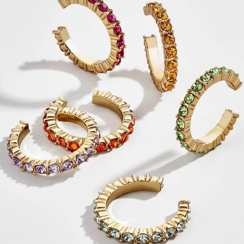 

Girlgo Rainbow Crystal Big Round Earring for Women Bling Metal Maxi Stud Earrings Summer Accessories Jewelry Gifts Wholesale