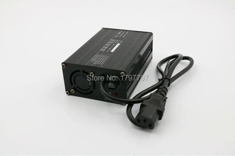

67.2V 2A Charger 60V Li-ion Battery Smart Charger Used for 16S 60V E scooter Li-ion Battery