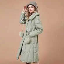 ARTKA зимнее женское длинное толстое большое пальто с отложным воротником, 90% белый утиный пух, куртка с помпонами и завязками YK10081D