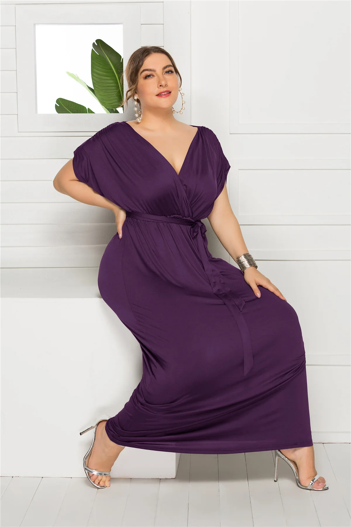 

Women Summer Dress Plus Size Elegant Maxi Dress Slim Fit Solid White Dress Sexy V Neck Evening Party Vestidos 2019 New Arrivals