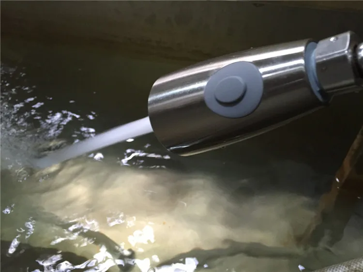 3500453994_1985813034