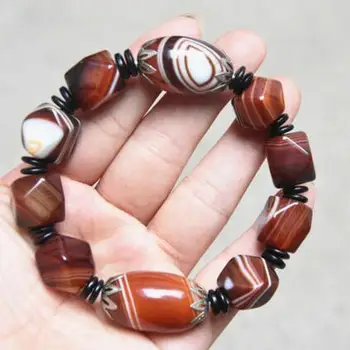 

Madagascar natural decorative pattern silk agate energy healing hand bracelet