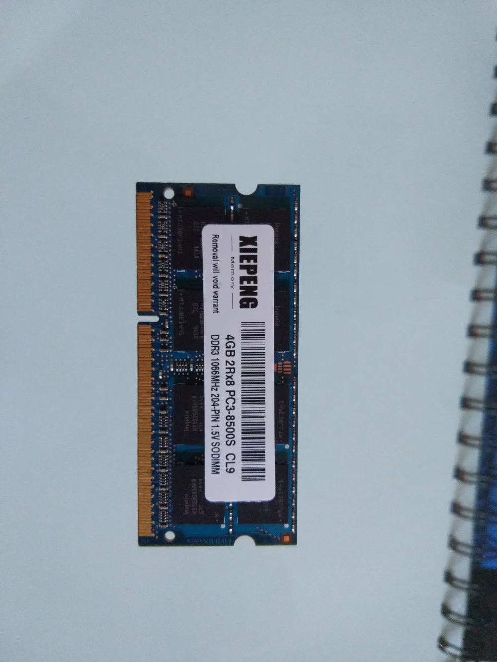 Оперативная память для ноутбука MacBook MA255 MA472 MA699 MA700 MA70 MB062 MB063 MB402 2 Гб 2Rx8 PC2 5300S DDR2 4G 667