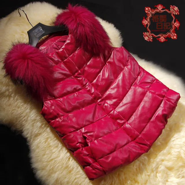 2013 Fashion new Genuine leather Ladies' Down Vest,Classic quality Girl