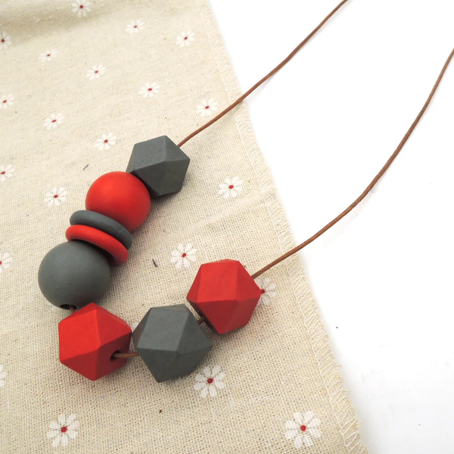 Новинка, красное серое деревянное геометрическое ожерелье, модные Висячие вечерние женские подарки, дешевые NW010