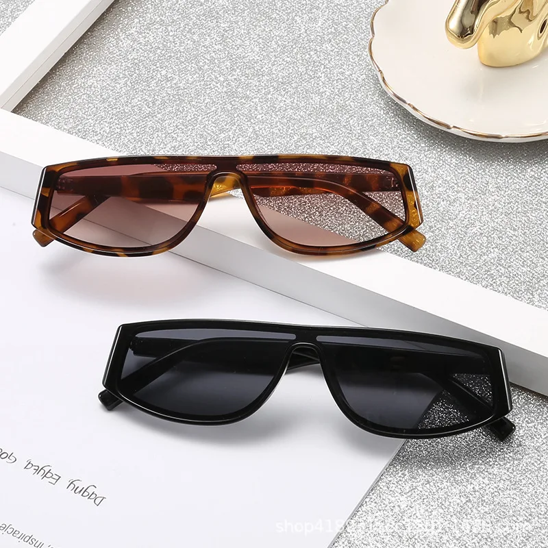 

One Piece sunglasses for Women2019 retro oval Brand Designer Luxury small frame Vintage Female male orange sunglasses Shades NX