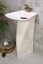 European art of carve patterns or designs on woodwork pillar basin. Luxury the sink