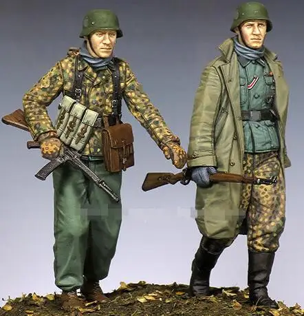 

1/35 Resin Kits Resin Soldiers Advancing 2pcs/set