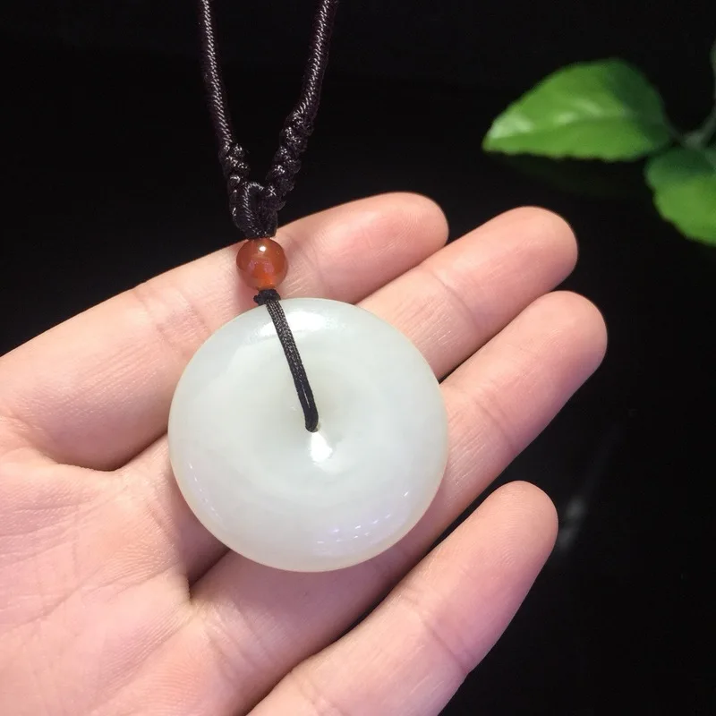 

2019 Popsocket Reiki Natural Pendant Time-limited New Chakra Yu Xuan, Hetian , Buckle Bai Yuyu Drop And Women With Peace Clasp
