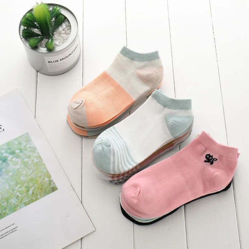 

5 pairs / summer ladies socks Korean version of the college wind creative casual women's socks funny cartoon women's socks