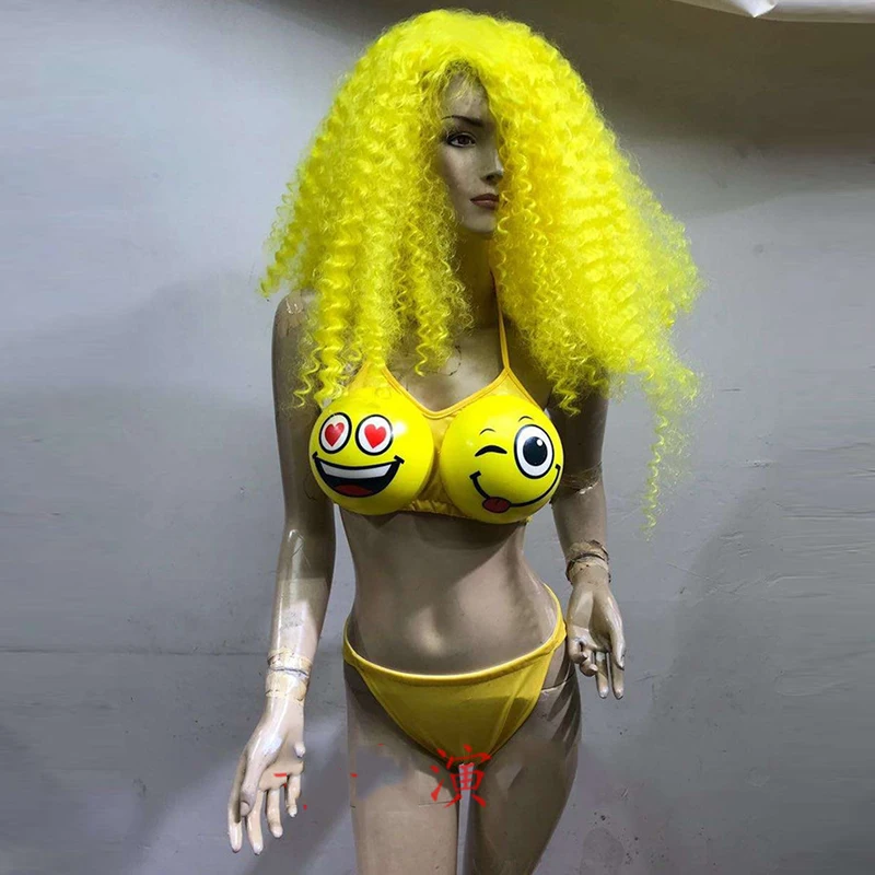 لطيف مبتسم الوجه الأصفر بيكيني شعر مستعار مجموعة مثير النساء DJ المغني المرحلة تظهر ارتداء المصفقين احتفال حزب طقم ملابس DWY1351