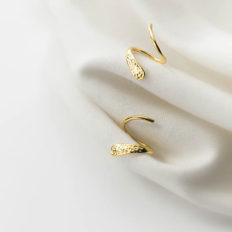 

S925 Silver Earrings Female Style Simple And Fashionable Spiral Lovely Earrings G1901
