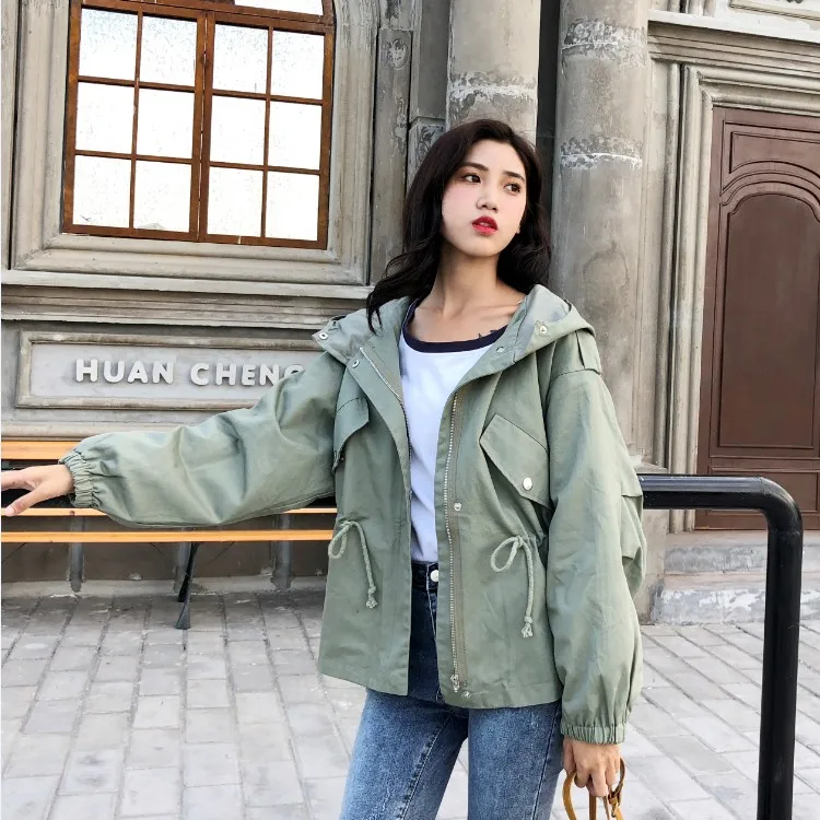 Kopen FTLZZ Nieuwe Losse Trenchcoat Lente Herfst vrouwen Hooded Zwart Groen Windjack Bovenkleding Vrouwelijke Casual Trenchcoat