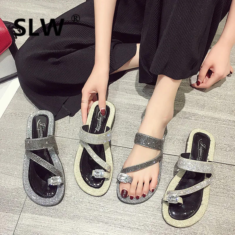 

Square heel Glitter Slides Beach Slippers For Women Woman Shoes Luxury Ladies Flip Flops Med Socofy Crystal Designer Sliders