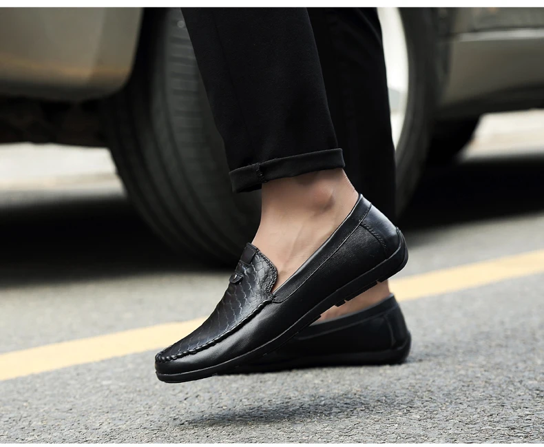 MVVT обувь из натуральной кожи; удобные слипоны мужские лоферы мягкие Повседневная кожаная обувь модная Для мужчин Туфли без каблуков Мокасины, обувь для вождения