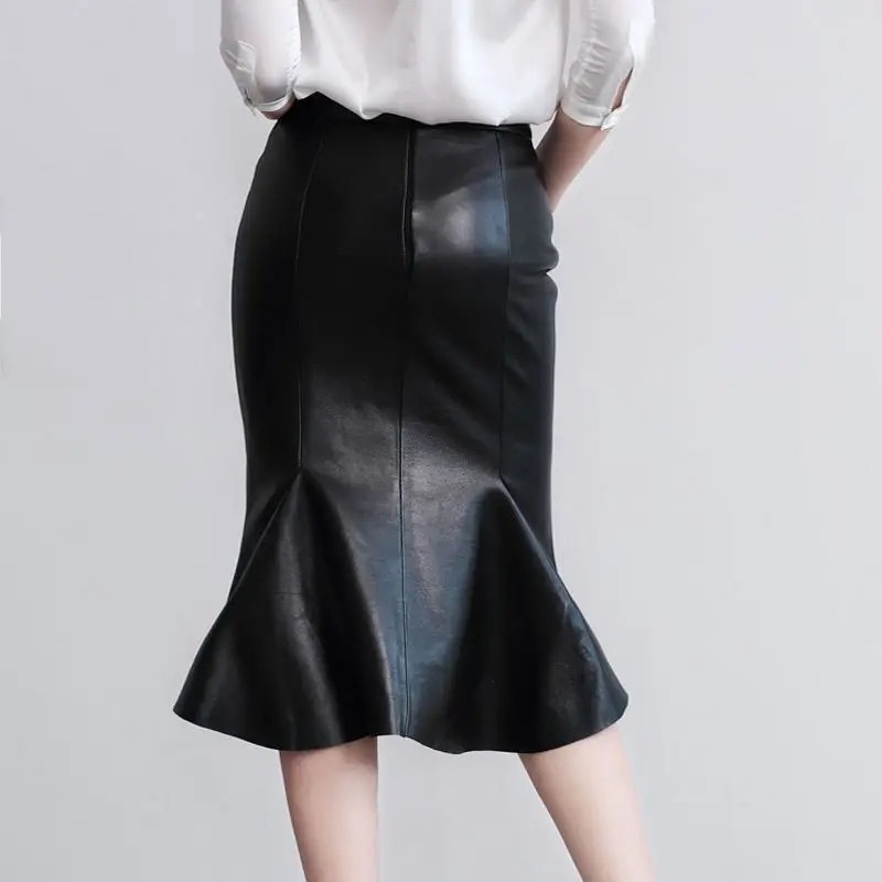 2020 Nieuwe Mode Sexy Ol Stijl Formele Ruches Trompet Knie Lengte Lederen Vrouwen Vrouwelijke Rokken Schapenvacht Zwart Plus Size 2020 Nieuwe Mode Sexy Ol Stijl Formele Ruches Trompet Knie Lengte Lederen Vrouwen Vrouwelijke Rokken Schapenvacht Zwart Plus Size